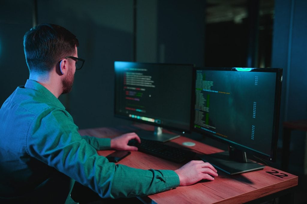 IT programmer late night - daily work summary